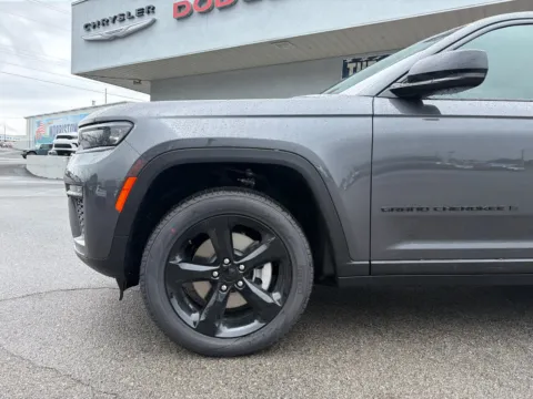 Another view of 2026 Jeep Grand Cherokee L Limited for sale in Morristown, TN at Farris Jeep - Morristown