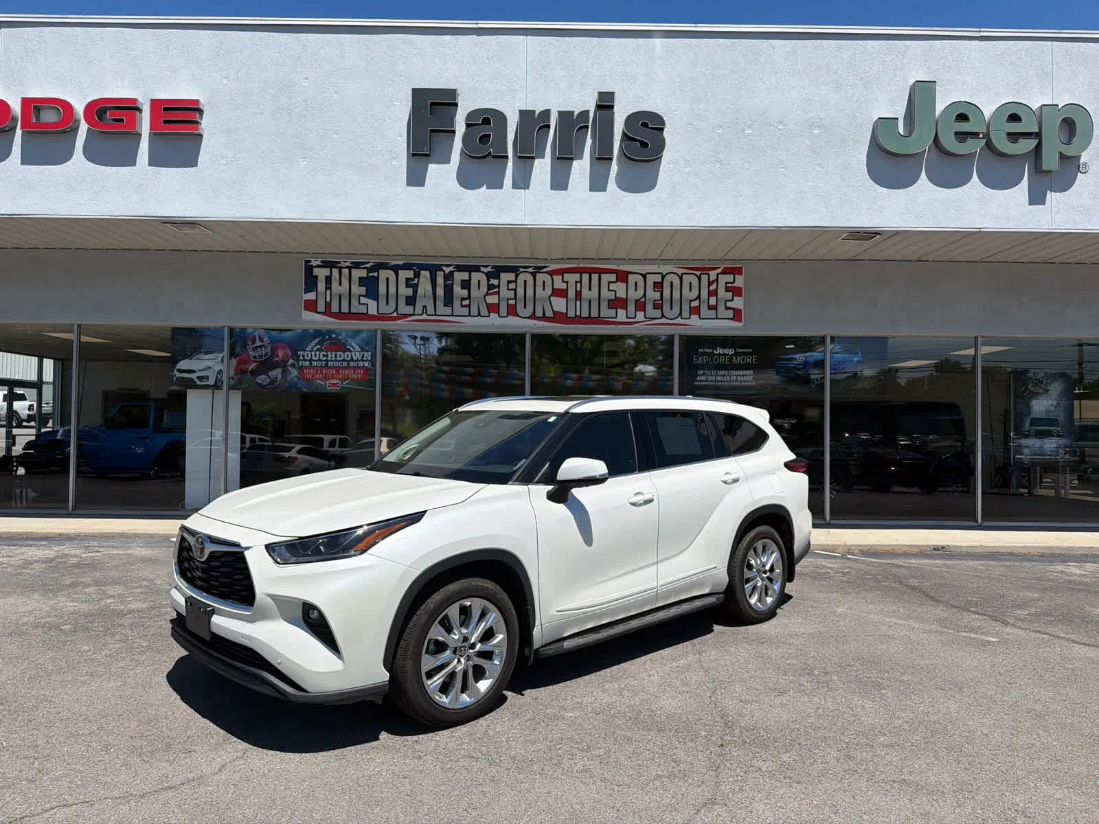 White 2021 Toyota Highlander Limited for sale in Morristown, TN
