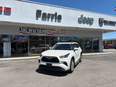 Photos of 2021 Toyota Highlander Limited for sale in Morristown, TN at Farris Jeep - Morristown