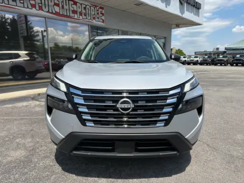 More photos of 2024 Nissan Rogue S at Farris Jeep - Morristown, TN
