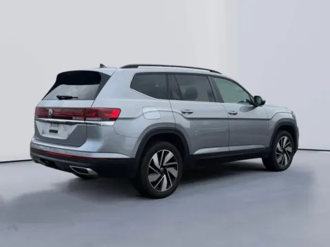 More photos of 2024 Volkswagen Atlas 2.0T SE w/Technology at Farris Jeep - Morristown, TN