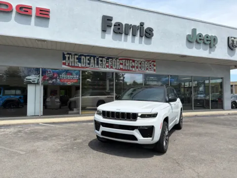 Photos of 2026 Jeep Grand Cherokee Summit for sale in Morristown, TN at Farris Jeep - Morristown