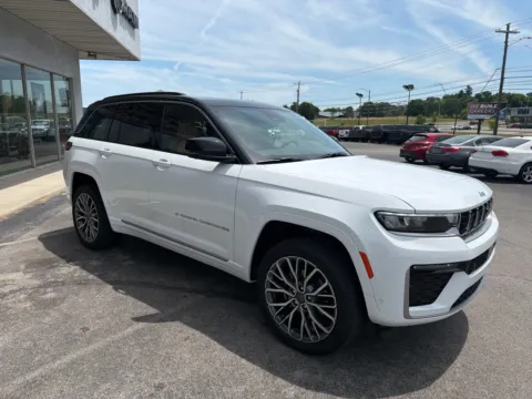 More photos of 2026 Jeep Grand Cherokee Summit at Farris Jeep - Morristown, TN
