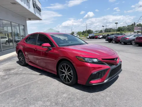 More photos of 2022 Toyota Camry SE at Farris Jeep - Morristown, TN
