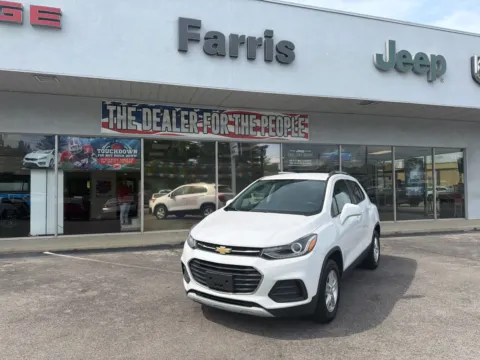 Photos of 2019 Chevrolet Trax LT for sale in Morristown, TN at Farris Jeep - Morristown