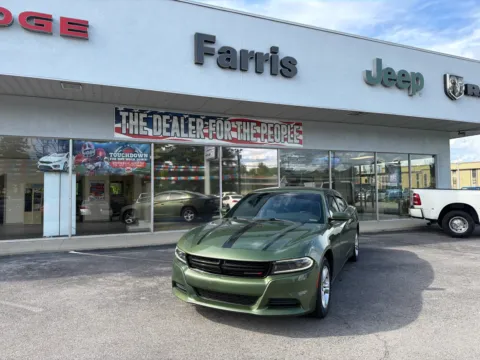 Photos of 2022 Dodge Charger SXT for sale in Morristown, TN at Farris Jeep - Morristown