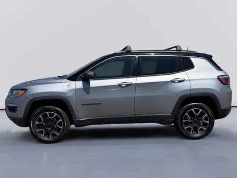 Photos of 2019 Jeep Compass Trailhawk for sale in Morristown, TN at Farris Jeep - Morristown