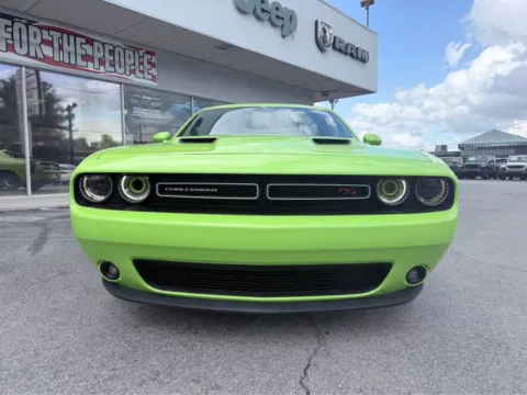 More photos of 2015 Dodge Challenger R/T at Farris Jeep - Morristown, TN