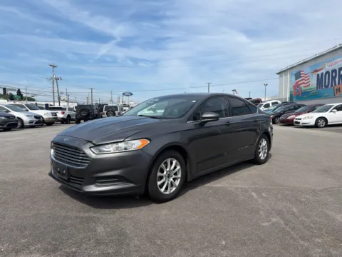 Gray 2015 Ford Fusion S for sale in Morristown, TN