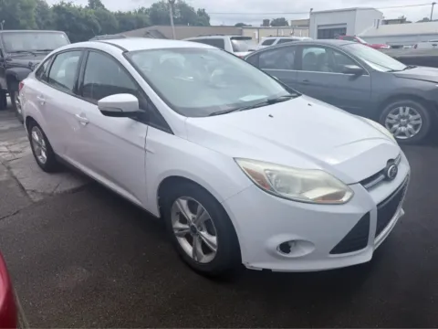 Photos of 2014 Ford Focus SE for sale in Morristown, TN at Farris Jeep - Morristown