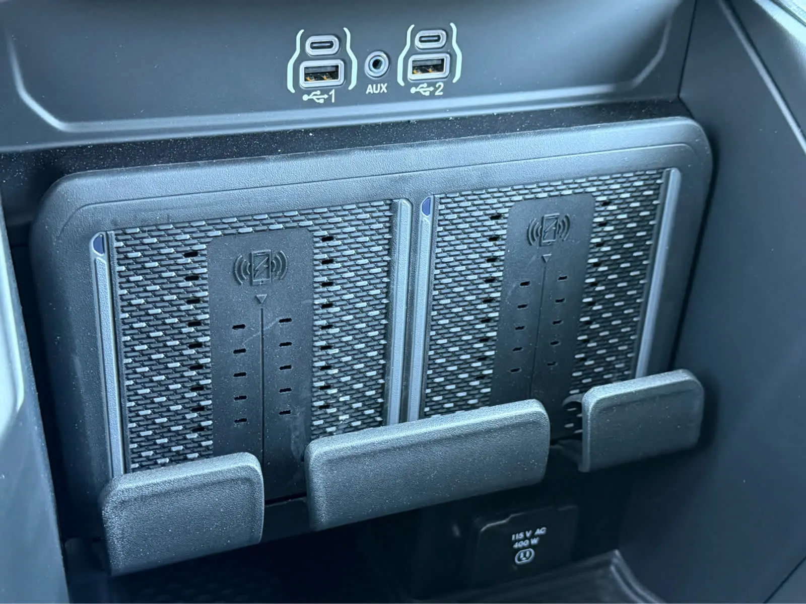2026 RAM 3500 Laramie - Photo 17