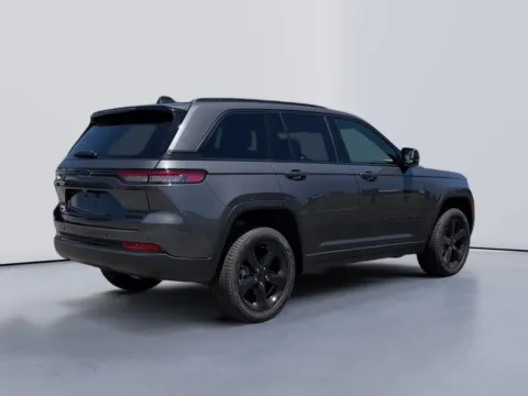 More photos of 2025 Jeep Grand Cherokee Limited at Farris Jeep - Morristown, TN