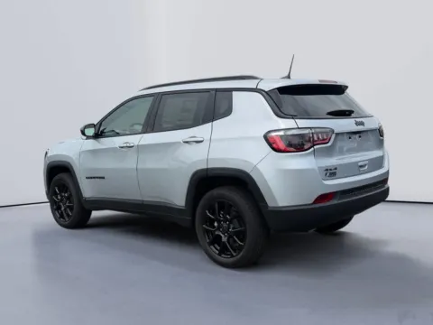 Another view of 2026 Jeep Compass Latitude Altitude for sale in Morristown, TN at Farris Jeep - Morristown