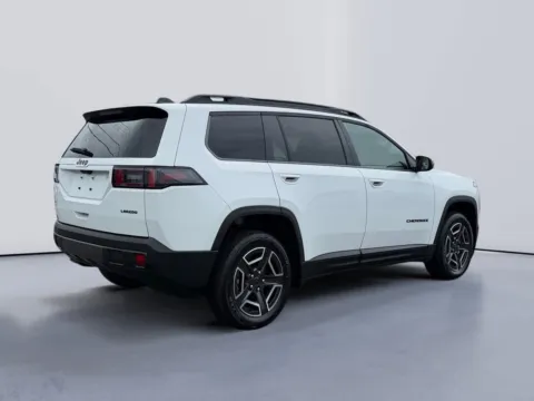 More photos of 2026 Jeep Cherokee Laredo at Farris Jeep - Morristown, TN