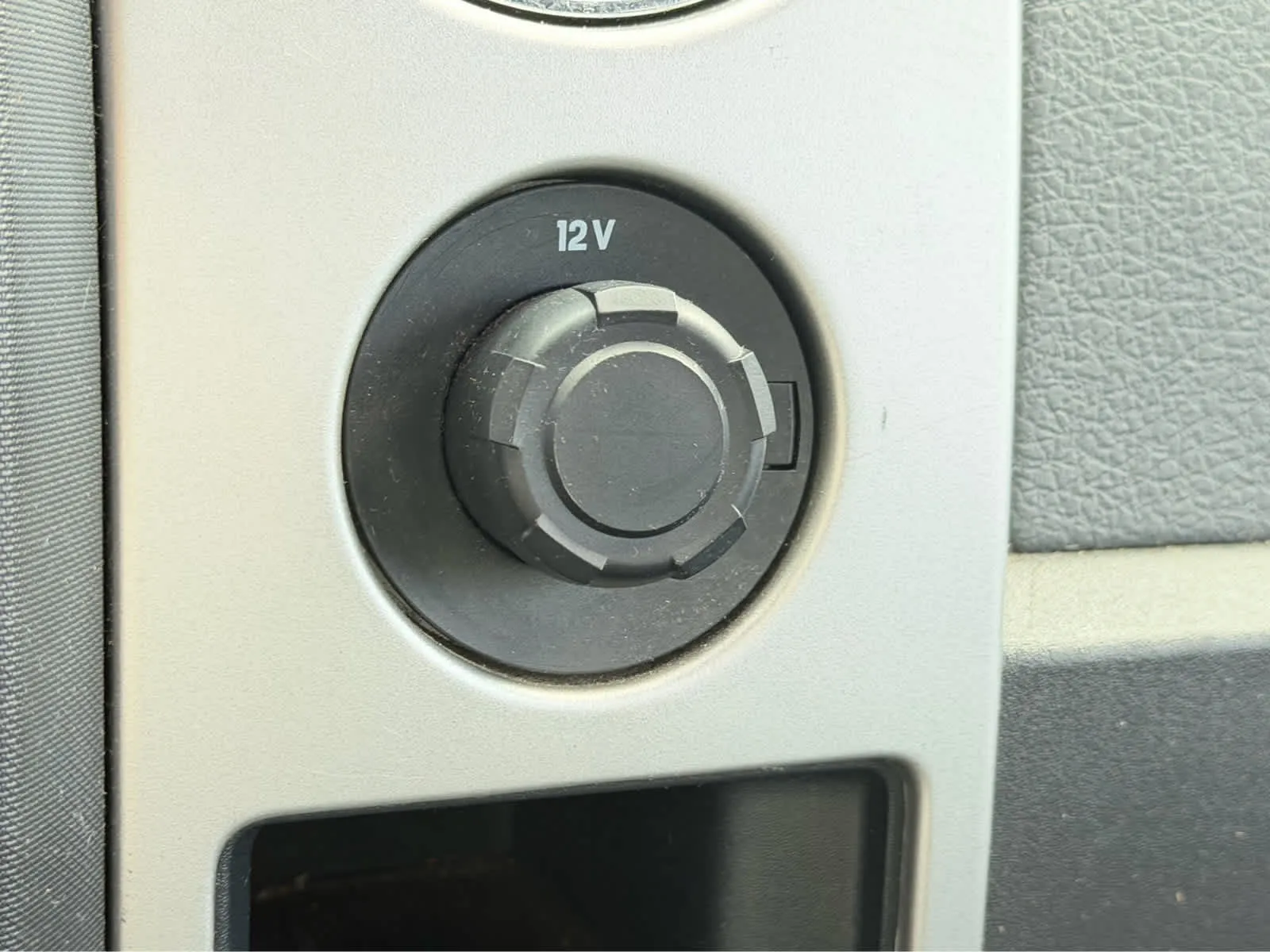 2013 Ford F-150 XLT - Photo 14