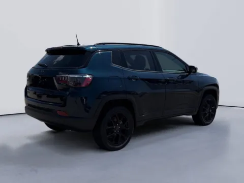 More photos of 2026 Jeep Compass Latitude Altitude at Farris Jeep - Morristown, TN