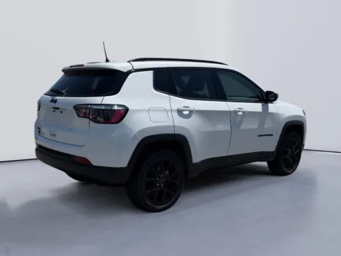 More photos of 2026 Jeep Compass Latitude Altitude at Farris Jeep - Morristown, TN