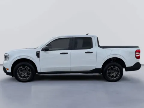 Photos of 2024 Ford Maverick XLT for sale in Morristown, TN at Farris Jeep - Morristown