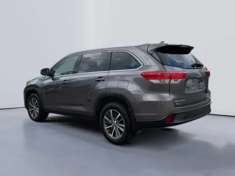 Another view of 2019 Toyota Highlander XLE for sale in Morristown, TN at Farris Jeep - Morristown