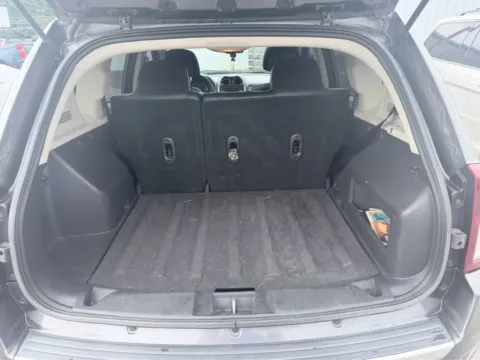 More photos of 2016 Jeep Compass High Altitude Edition at Farris Jeep - Morristown, TN