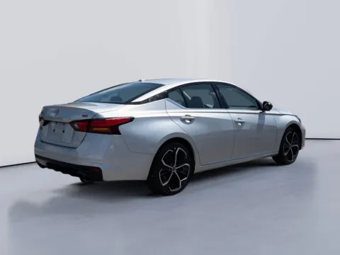 More photos of 2024 Nissan Altima 2.5 SR at Farris Jeep - Morristown, TN