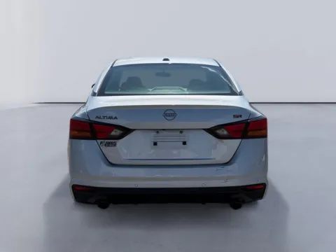 More photos of 2024 Nissan Altima 2.5 SR at Farris Jeep - Morristown, TN
