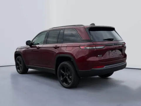 Another view of 2026 Jeep Grand Cherokee Limited for sale in Morristown, TN at Farris Jeep - Morristown