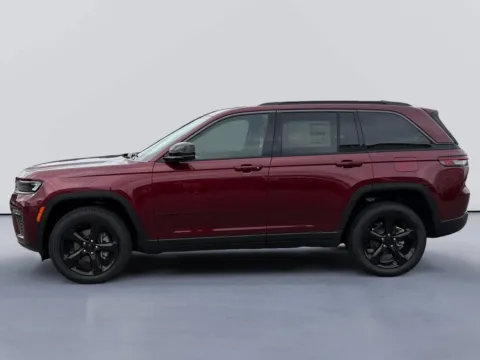 Photos of 2026 Jeep Grand Cherokee Limited for sale in Morristown, TN at Farris Jeep - Morristown