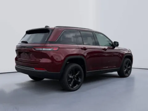 More photos of 2026 Jeep Grand Cherokee Limited at Farris Jeep - Morristown, TN