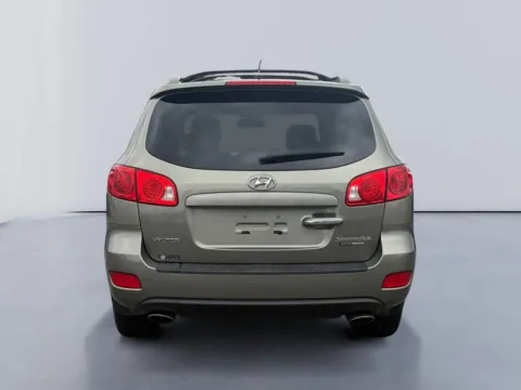 More photos of 2009 Hyundai Santa Fe Limited at Farris Jeep - Morristown, TN