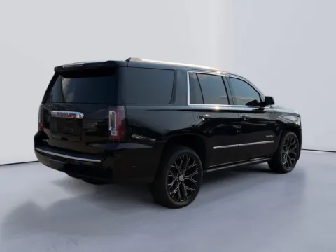 More photos of 2015 GMC Yukon Denali at Farris Jeep - Morristown, TN