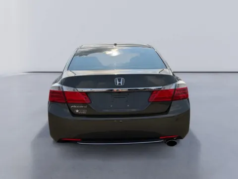 More photos of 2013 Honda Accord EX-L at Farris Jeep - Morristown, TN