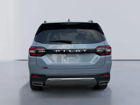 More photos of 2026 Honda Pilot Elite at Farris Jeep - Morristown, TN