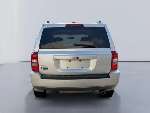 More photos of 2010 Jeep Patriot Latitude at Farris Jeep - Morristown, TN