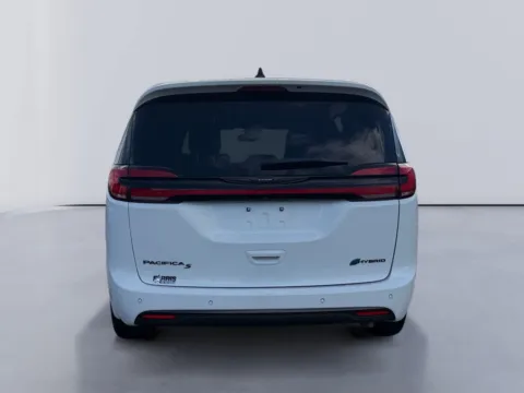 More photos of 2024 Chrysler Pacifica Hybrid S Appearance Pkg at Farris Jeep - Morristown, TN