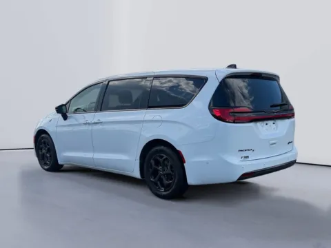 Another view of 2024 Chrysler Pacifica Hybrid S Appearance Pkg for sale in Morristown, TN at Farris Jeep - Morristown