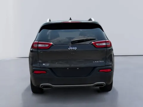 More photos of 2016 Jeep Cherokee Limited at Farris Jeep - Morristown, TN