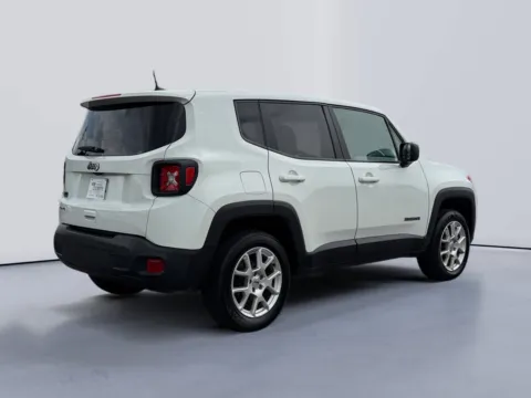 More photos of 2023 Jeep Renegade Latitude at Farris Jeep - Morristown, TN