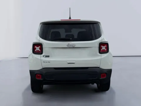 More photos of 2023 Jeep Renegade Latitude at Farris Jeep - Morristown, TN