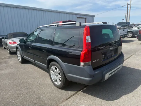 More photos of 2007 Volvo XC70 at Farris Jeep - Morristown, TN