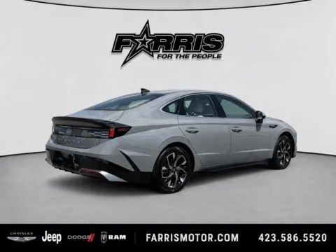 More photos of 2024 Hyundai Sonata SEL at Farris Jeep - Morristown, TN