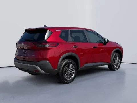 More photos of 2023 Nissan Rogue S at Farris Jeep - Morristown, TN