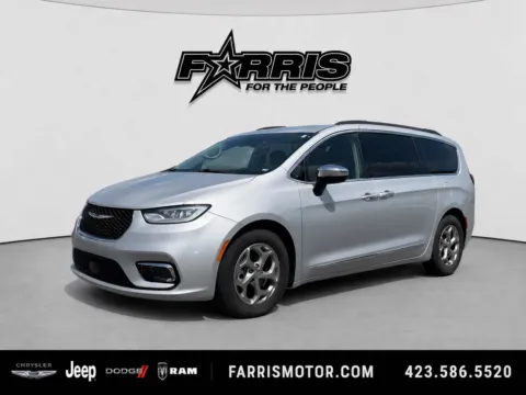 Silver 2023 Chrysler Pacifica Limited for sale in Morristown, TN