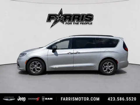 Photos of 2023 Chrysler Pacifica Limited for sale in Morristown, TN at Farris Jeep - Morristown