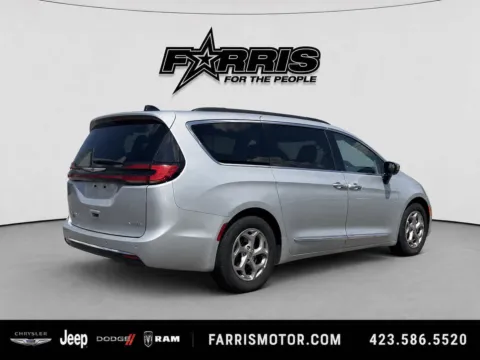 More photos of 2023 Chrysler Pacifica Limited at Farris Jeep - Morristown, TN