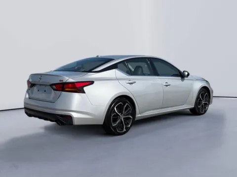 More photos of 2024 Nissan Altima 2.5 SR at Farris Jeep - Morristown, TN