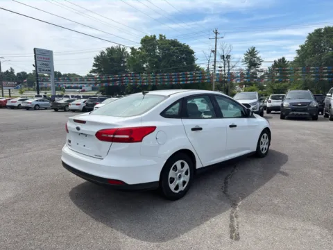 More photos of 2015 Ford Focus S at Farris Jeep - Morristown, TN