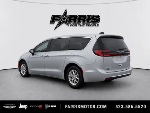 Another view of 2023 Chrysler Pacifica Touring L for sale in Morristown, TN at Farris Jeep - Morristown