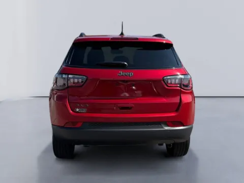 More photos of 2026 Jeep Compass Latitude Altitude at Farris Jeep - Morristown, TN