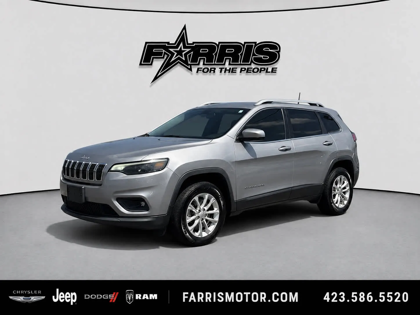 Used 2019 Jeep Cherokee Latitude with VIN 1C4PJMCB1KD442555 for sale in Jefferson City, TN
